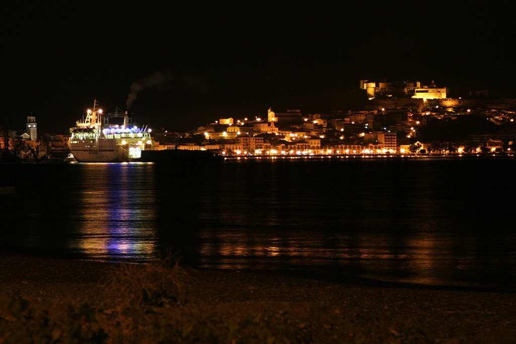 Milazzo by night by Giovanni Currò