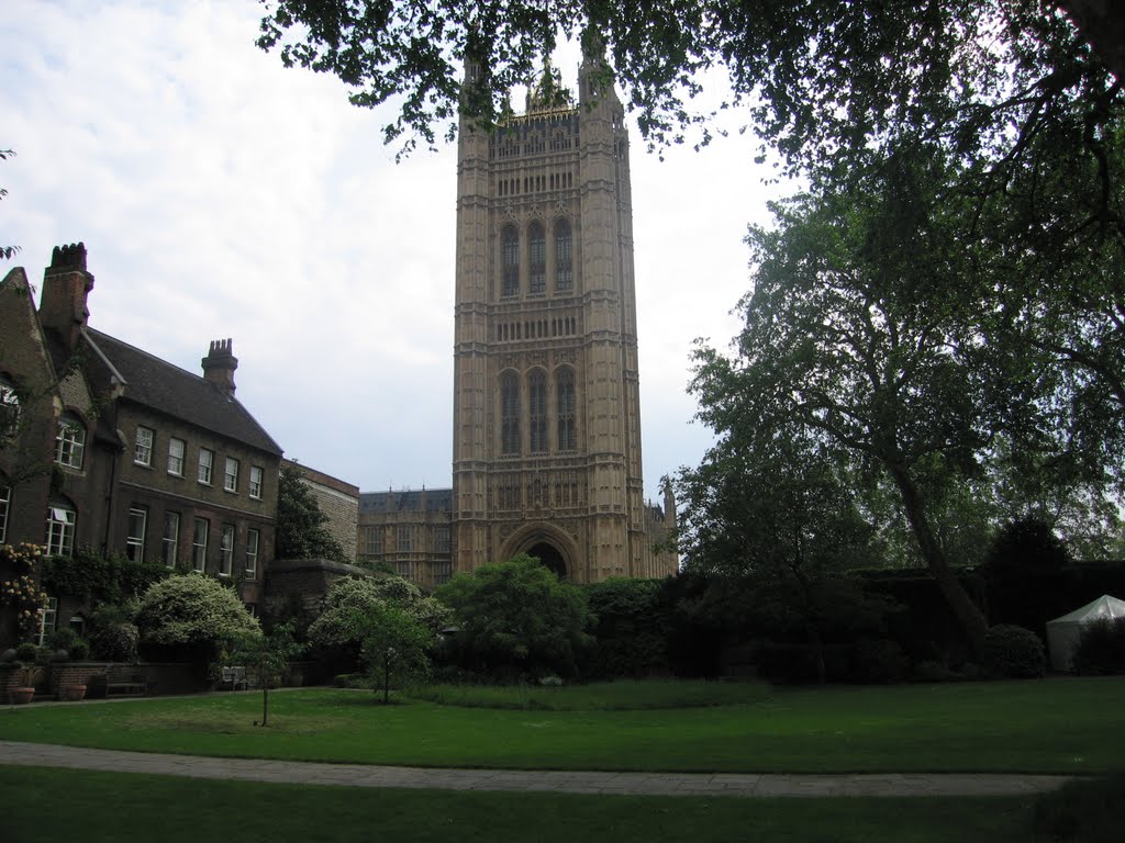 London-Westminster abbey and House of Parlament by Mariyana Mirandzheva