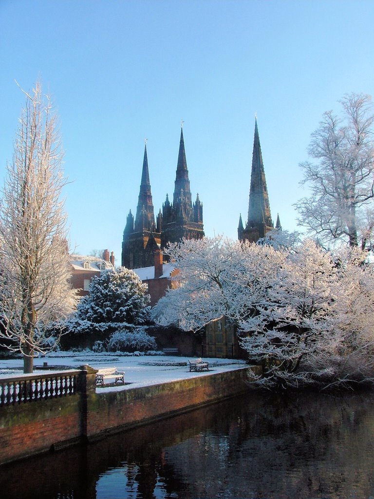 Lichfield Cathedral by LivePropertyMap.com