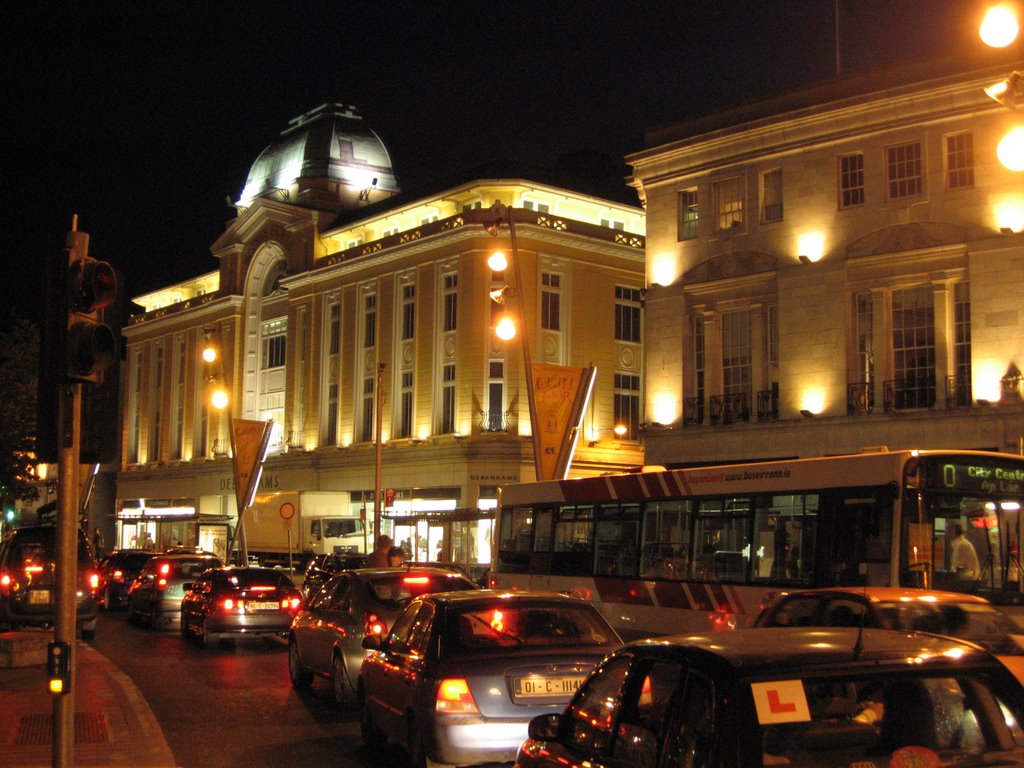 Roches Stores by night by Luca Macchia