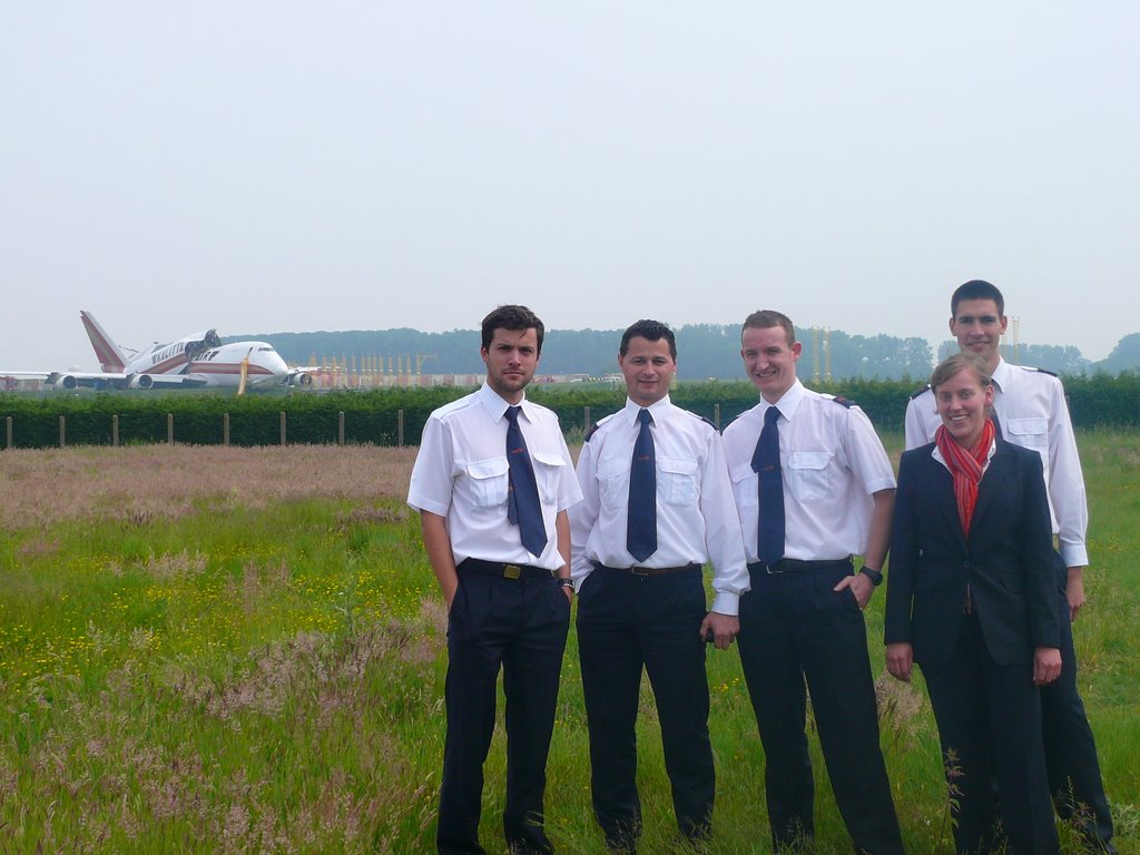 Hub'Air students in front of Kalita Air crash by Jochen Zimmermann