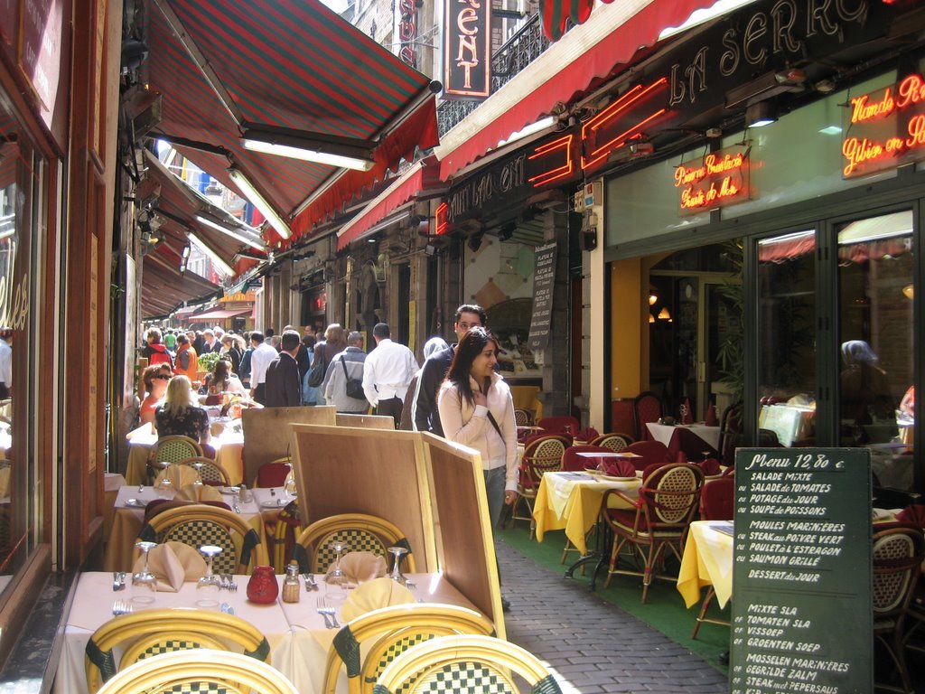 Brussel,street by Ivan Chromy