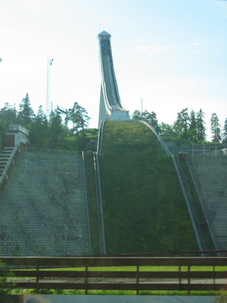 Pista de saltos de Holmenkollen by alfonsolh