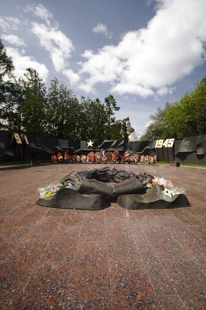 The Eternal Flame, Sergiyev Posad, June-2008 by Andrey Zakharov