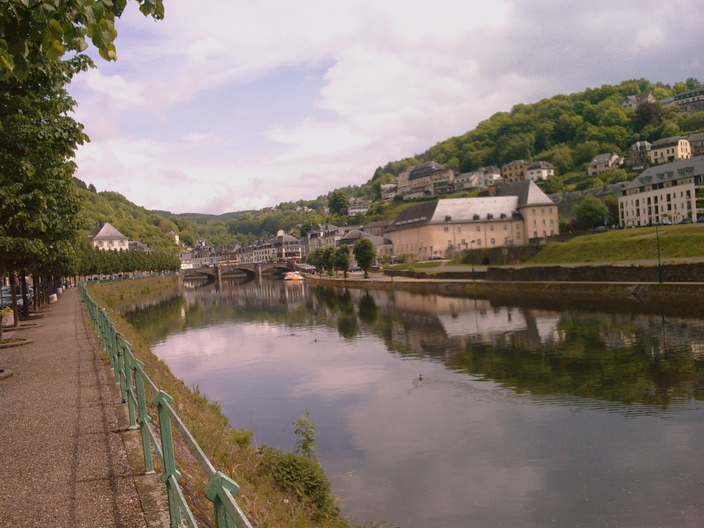 The Semois river runs through Bouillon by pcool