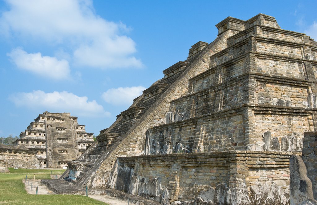 Ruins at el tajin by David Tran