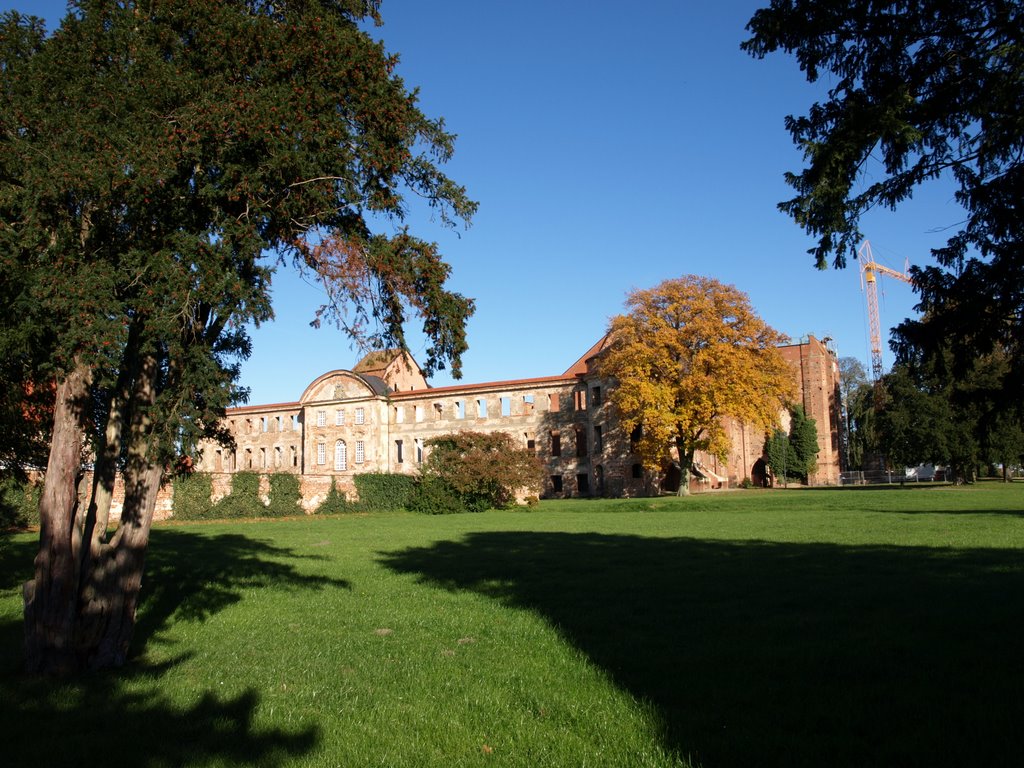 Kloster- und Schlossanlage Dargun by wattkes