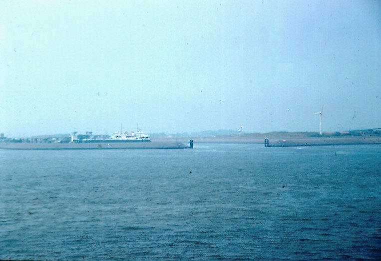 Approach to Texel by Hank Geerlof