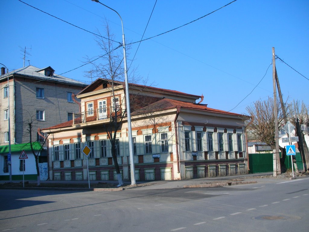 Historical Wooden Building. The Beginning of the XX Century. May 2008 by Romualdas_arm