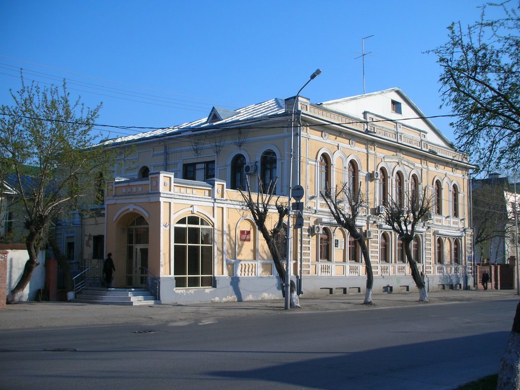 Historical Building the Middle of the XX Century. May 2008 by Romualdas_arm