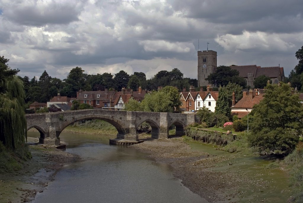 Medieval bridge at Aylesford, Kent by Tim Hoare