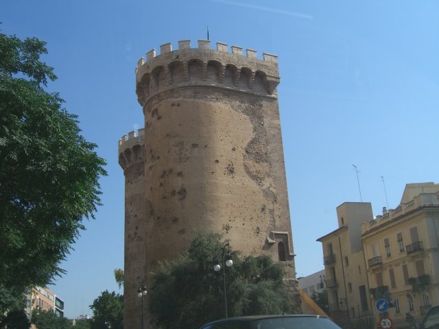 Torres de Quart by javier guillem