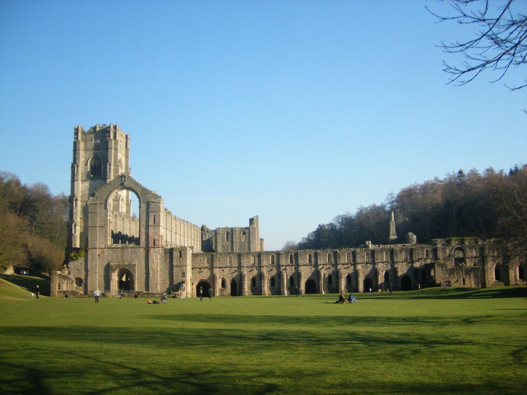 Fountains Abbey by russbomb