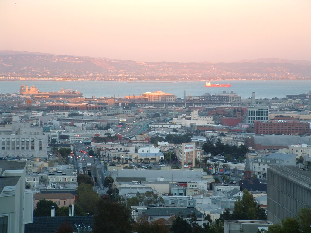 San Francisco, Oakland in the distance by HendrikB