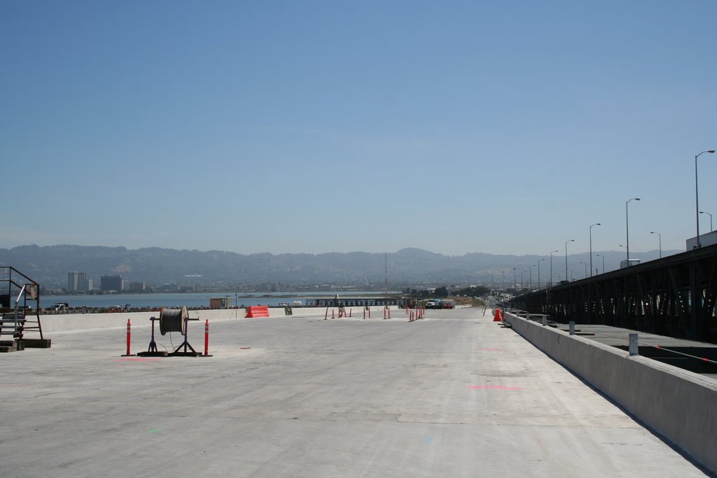 Construction of new Bay Bridge, looking east by HendrikB