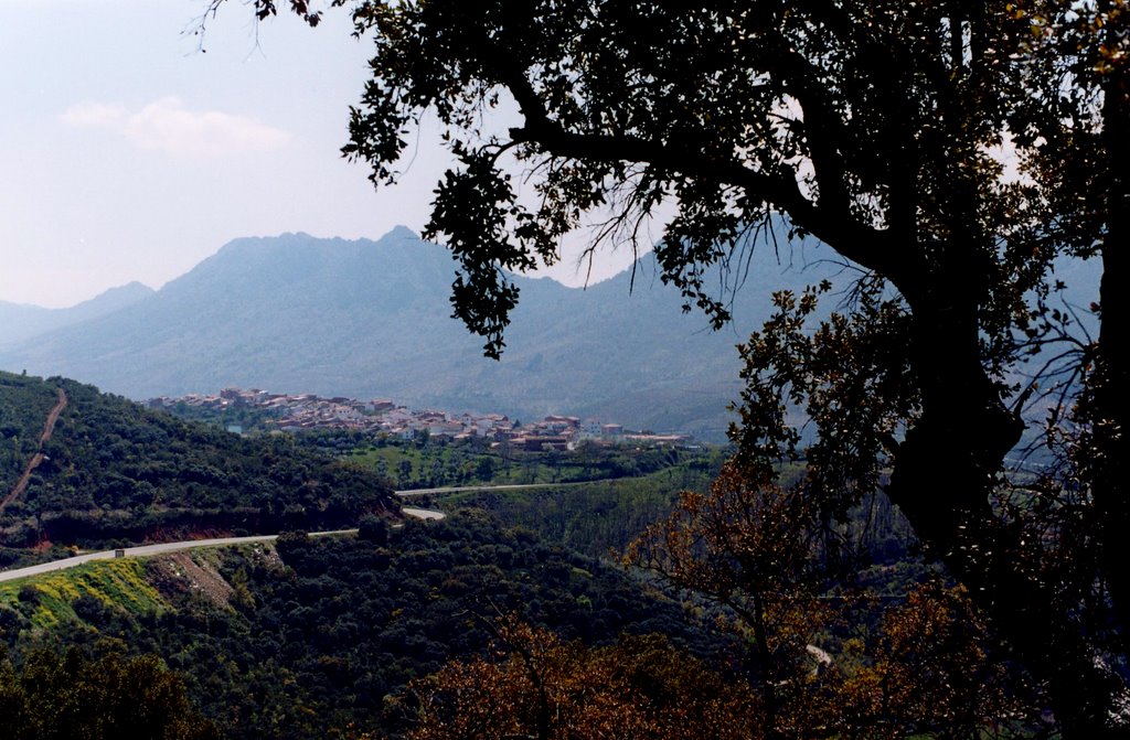 NAVALVILLAR DESDE LA CARRETERA by AS Muñoz