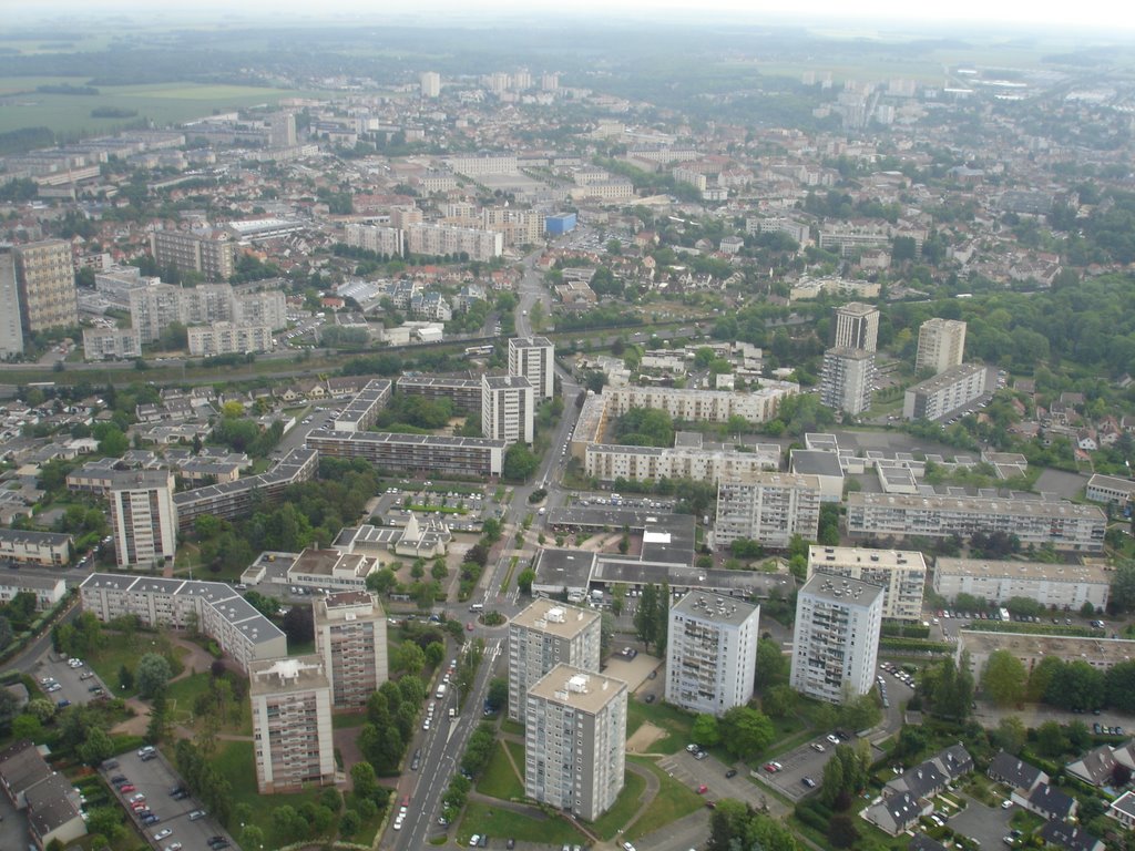 Le Mée - Avenue M. Dauvergne by Pruzina