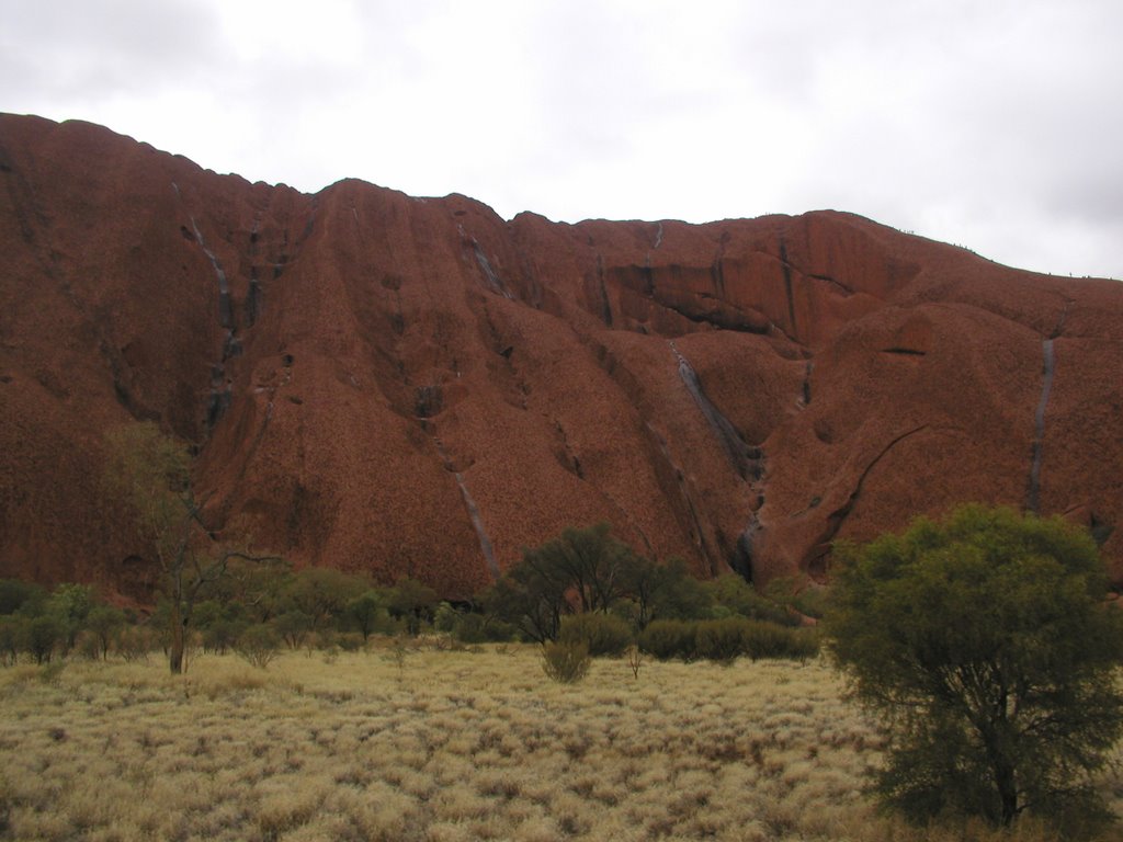 Ayers Rock, Northern Territory, Australia by Geoita