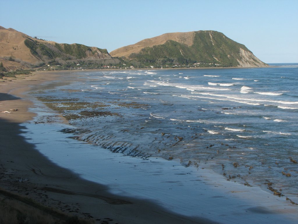 Makorori Beach-Gisborne-NZ-02-07 by Fernando Moura Machado