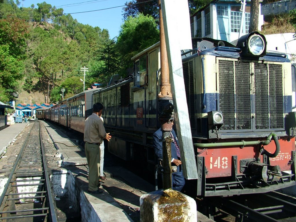 Shivalik Express waiting at Barog Railway Station. by Amit Patel