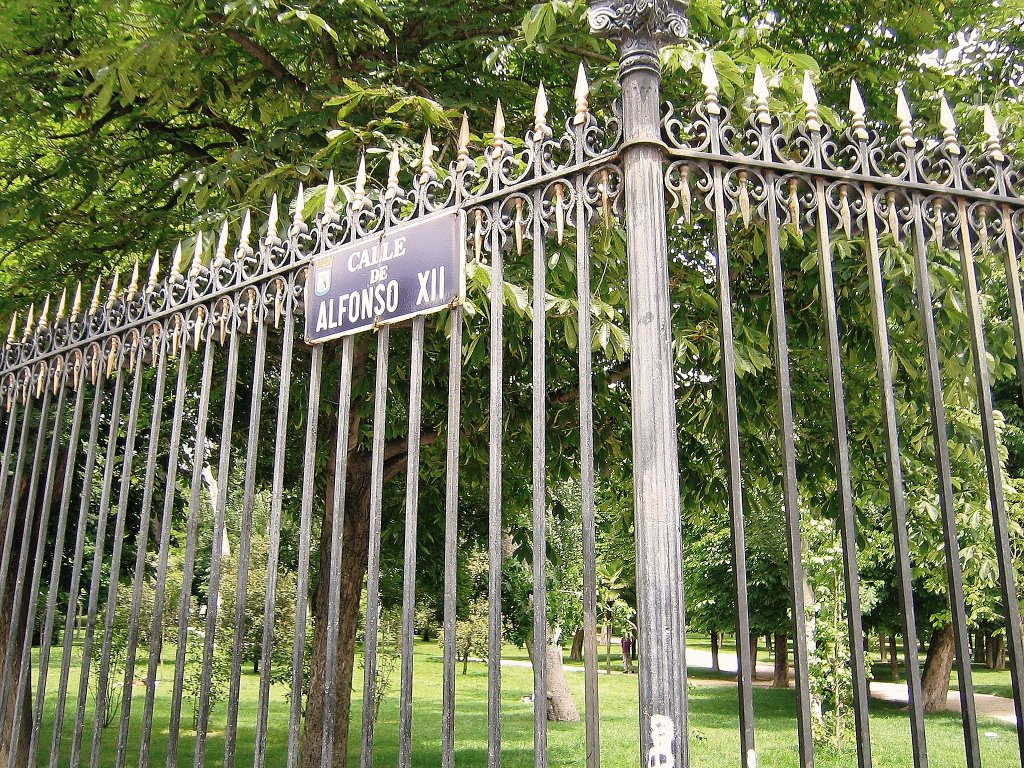 Salida del Parque Retiro. by Simofa