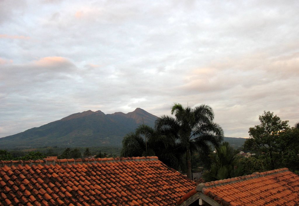 Volcano 'Salak', Bogor Indonesia by Chris10 ©