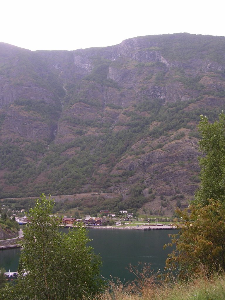 Flåm by Jonathan Sidler