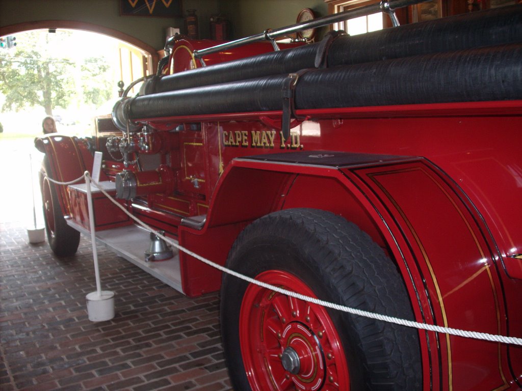 Old Fire Truck...... by Picturethis