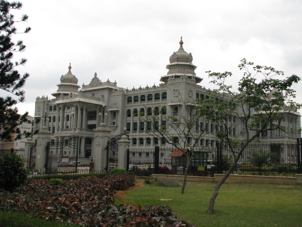 Vikasa Soudha by amol.gaitonde