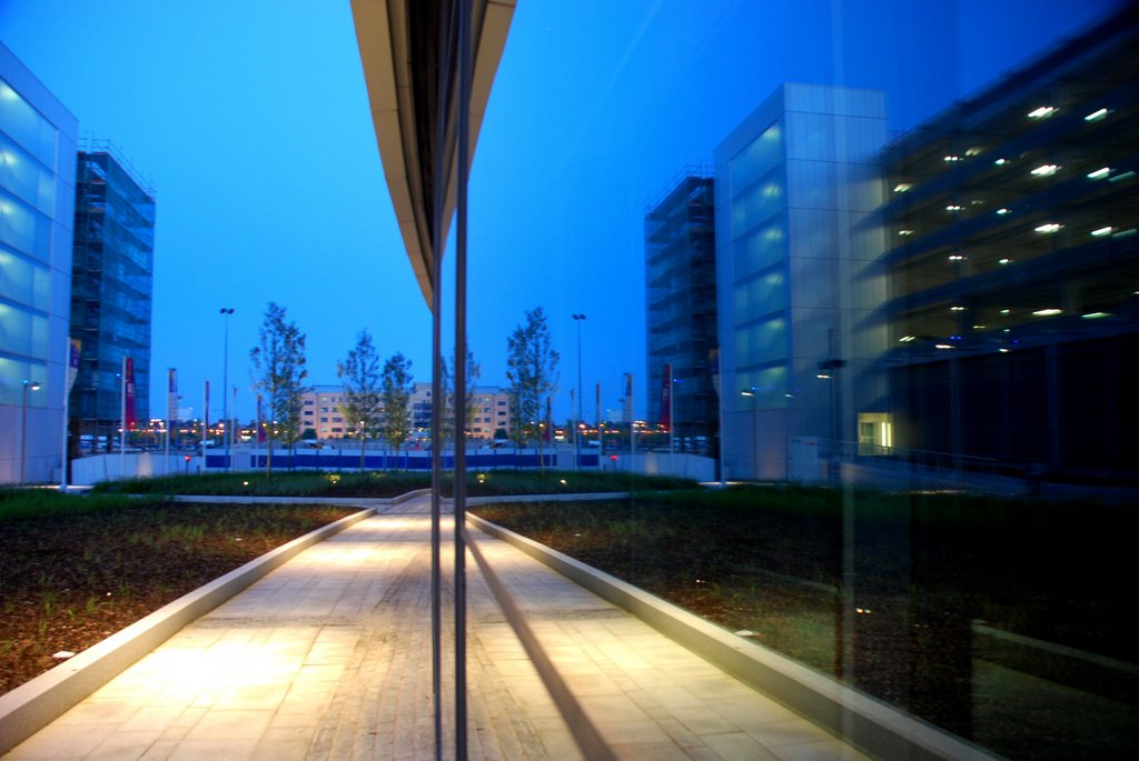 The Arena & Convention Centre, Liverpool by Mike Hartland