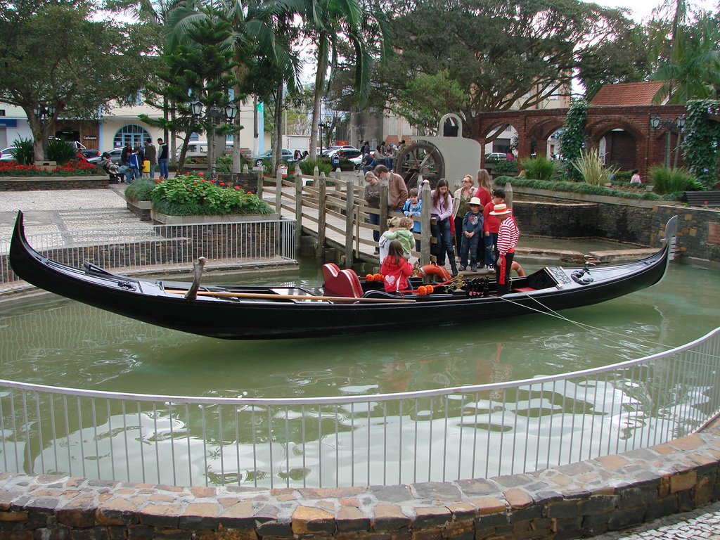 Gondola - Nova Veneza, SC, Brazil by sapopk