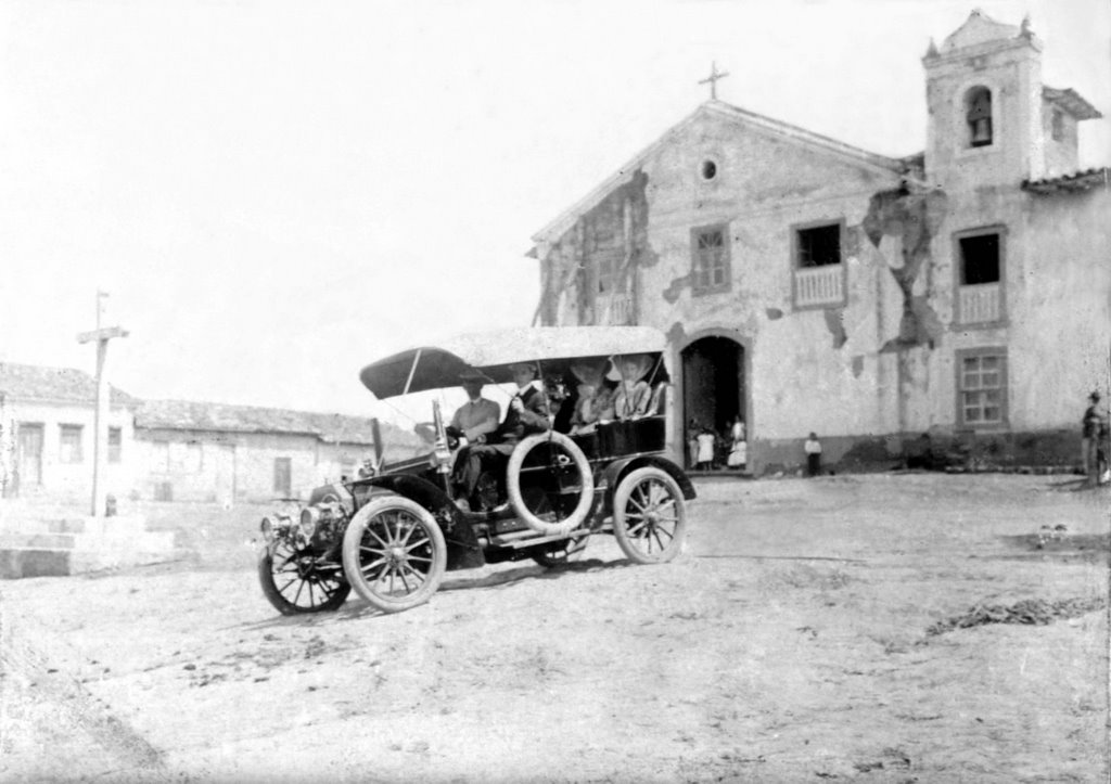 Fachada Igreja N.S. Rosário, Inicio do Século XX, antes da reforma. by QuioStone