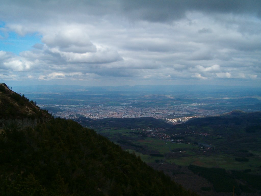 Du haut du Puy de Dôme by Francois Esnault