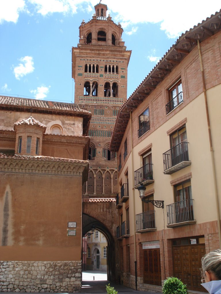 Teruel by Pino Mori