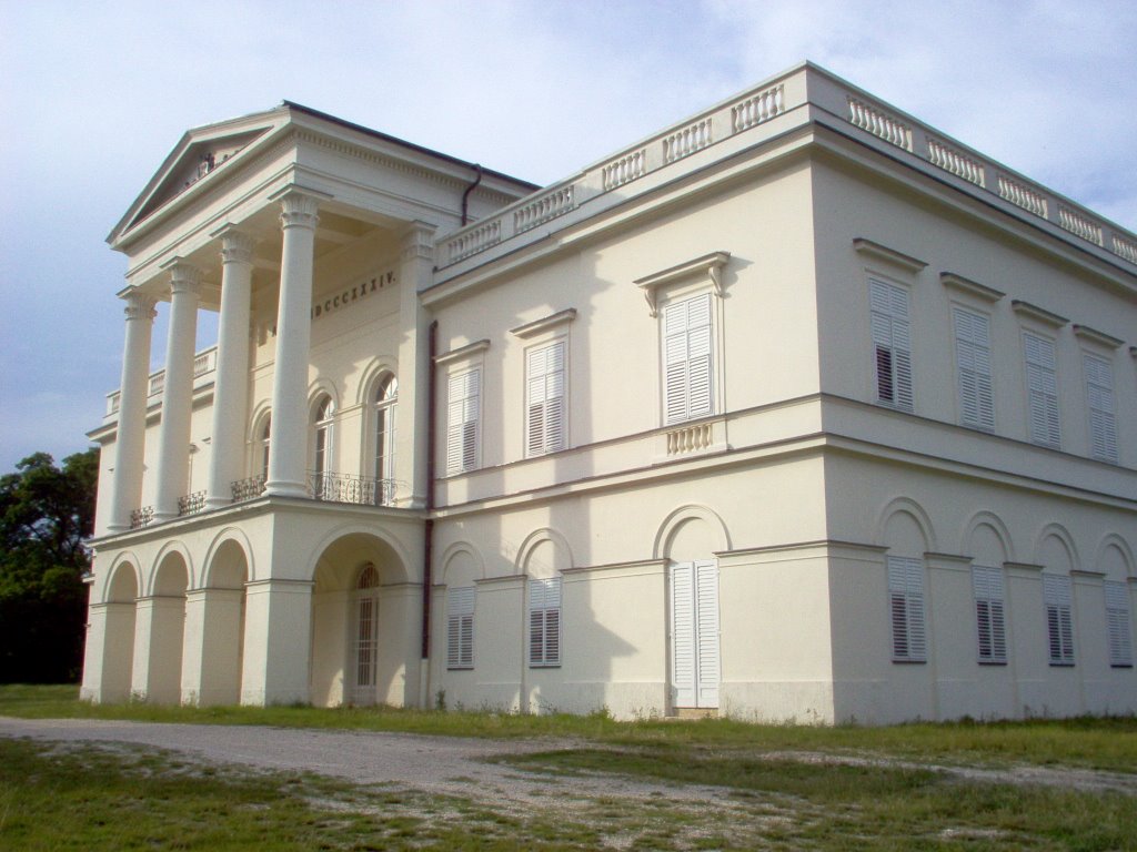 A Sándor-Metternich kastély - The Sándor-Metternich castle by Péter Mészáros