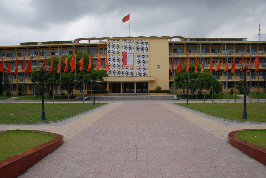 Hanoi University of Technology by nguyenphysics