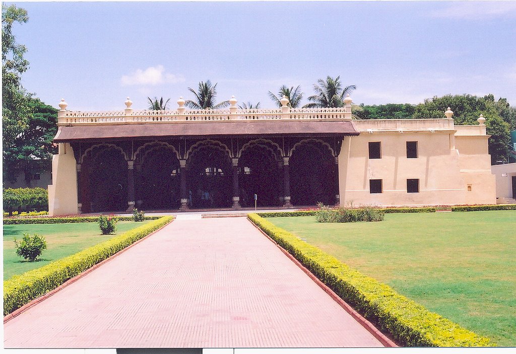 Tipu's summer palace by amitavamukherji