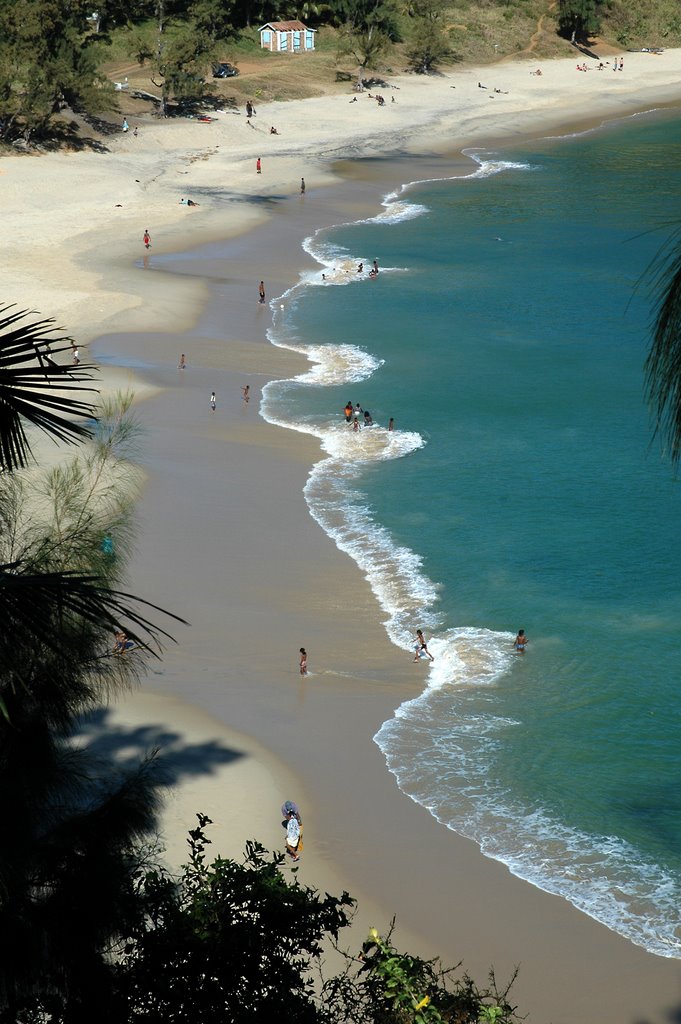 Taolanaro Beach Life by horsch