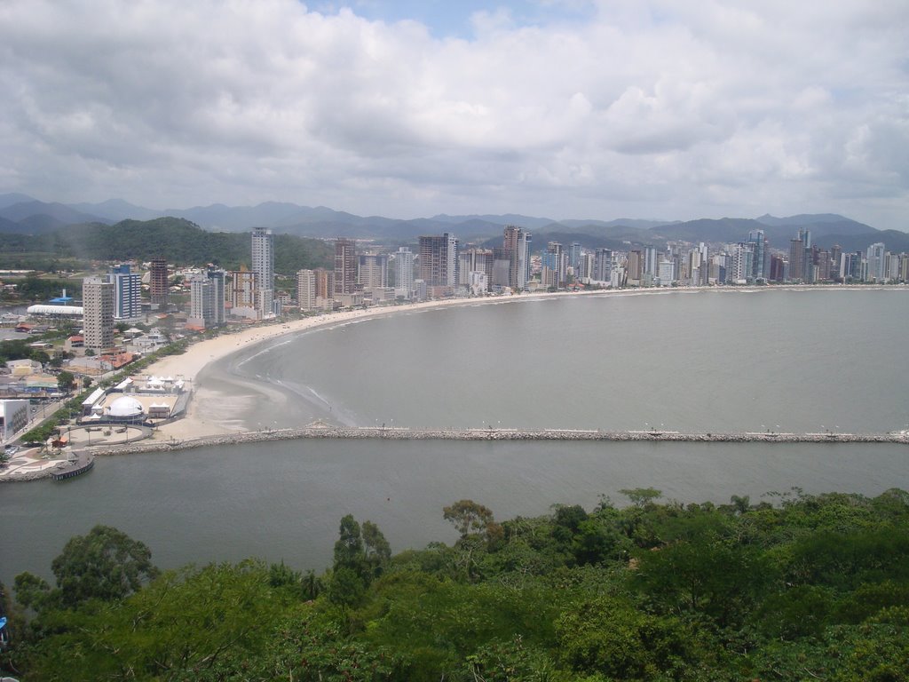 Balneario Camboriu, Brazil/SC - Vista do Alto Do Morro by dlorenzett