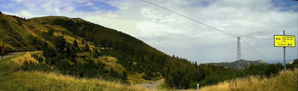 Panorama verso il Cimone by xelion83