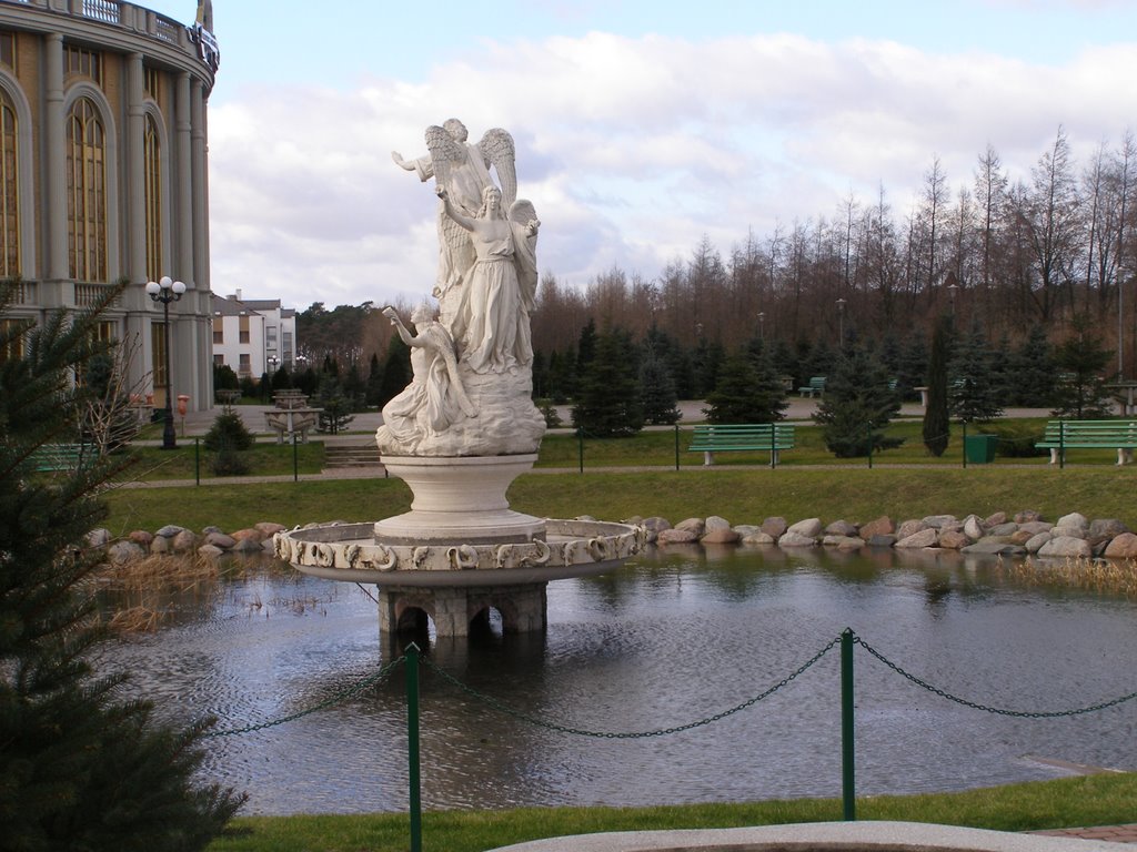 Sanktuarium Matki Boskiej w Licheniu by melusiowy