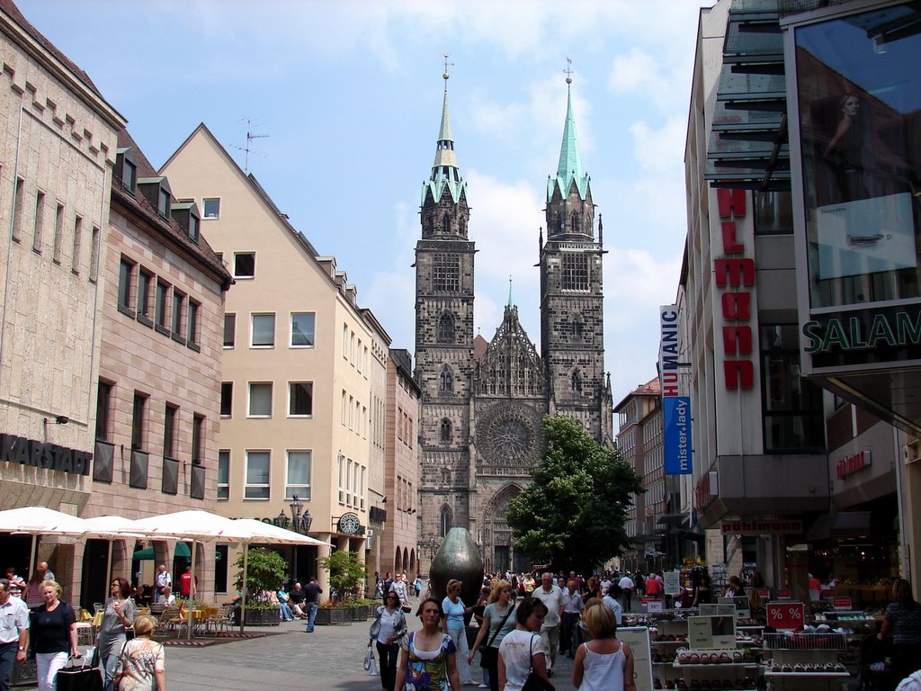 Karolinenstrasse mit St. Lorenz by harald helmlechner