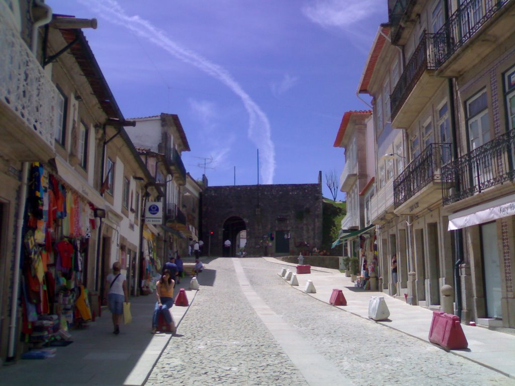 Interior das Muralhas de Valença by Hugo Oliveira