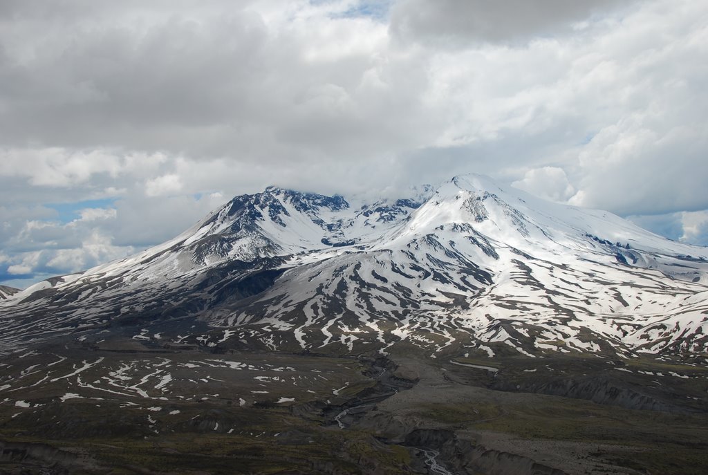 Mt. St. Helens by Lai, Yi-lin