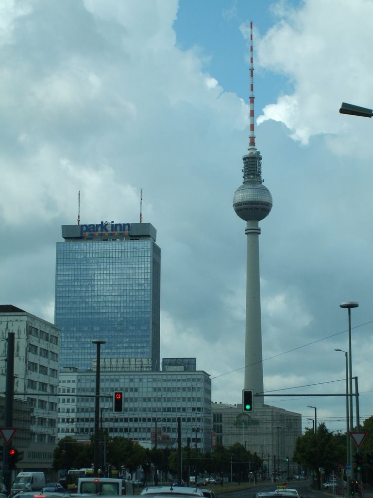 Alexanderplatz by t-earth