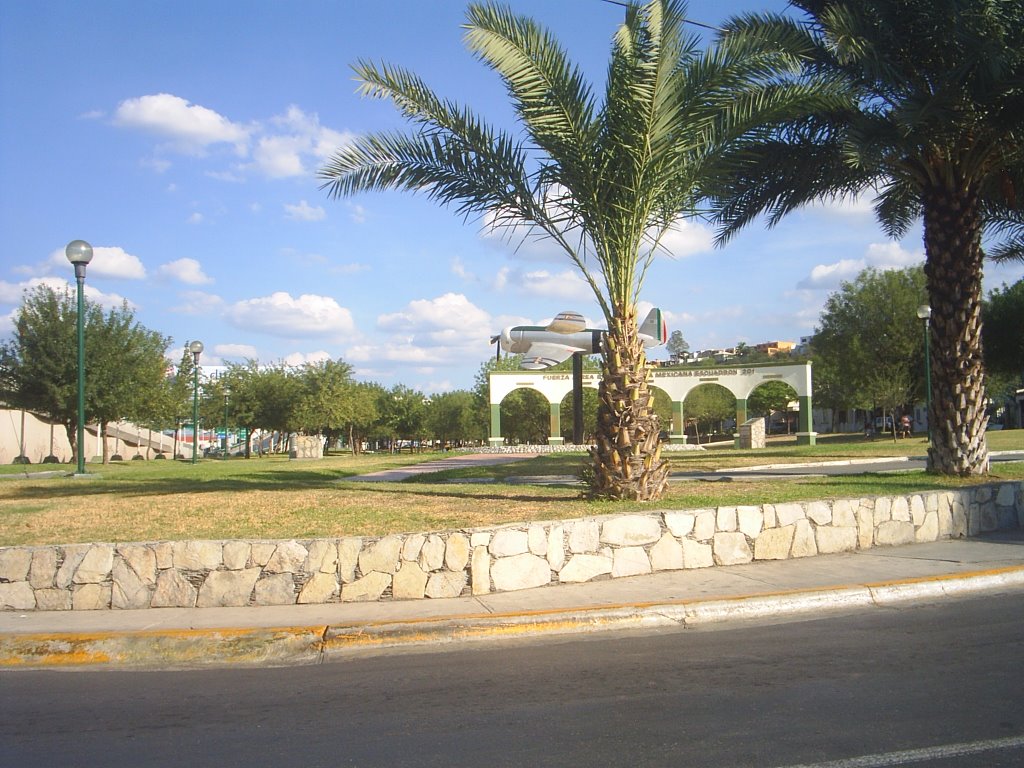 Monumento dedicado al Escuadrón de la Fuerza Aérea 201, participante en la 2da Guerra Mundial by sauvain