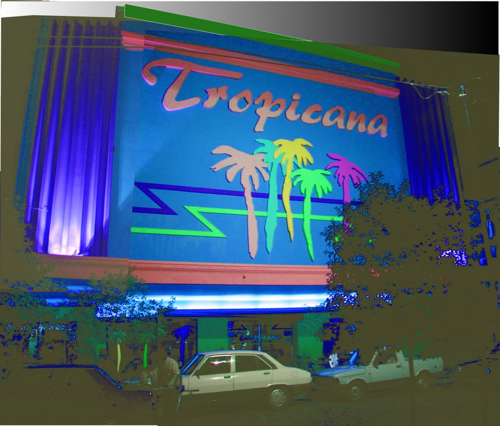 TROPICANA FACHADA NOCHE by LUISBENA