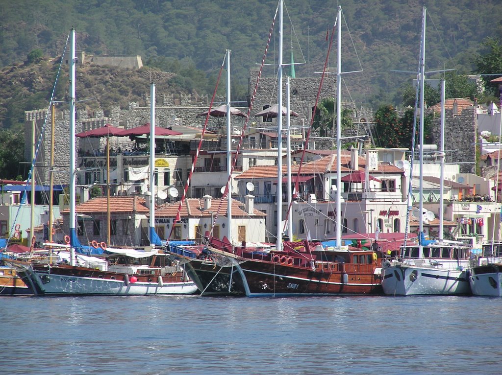 Havnen i Marmaris by Torben Andersen