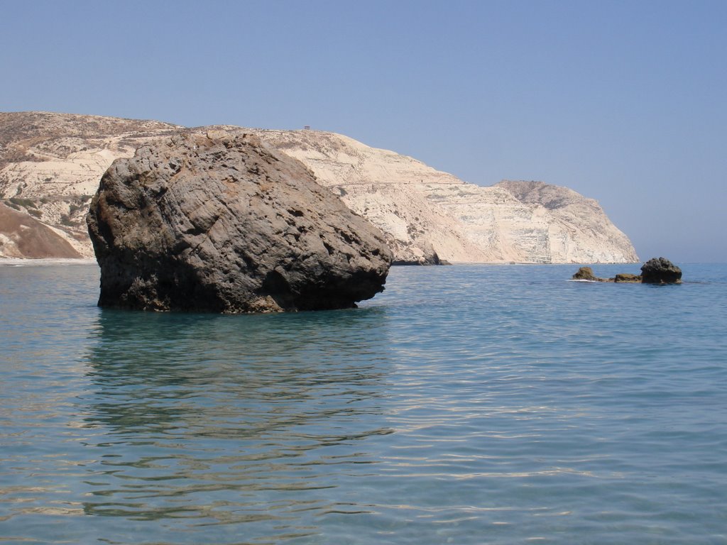 Petra tou Romiou by Aquaria