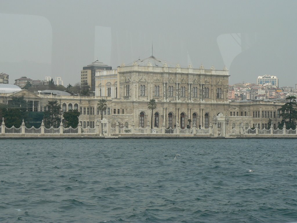 Dolmabahçe Palace in Istanbul by gabachat